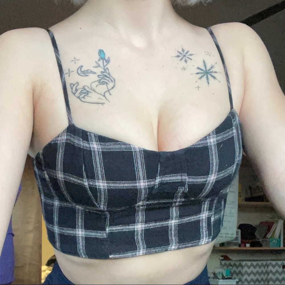 Pacsun Busty Crop top